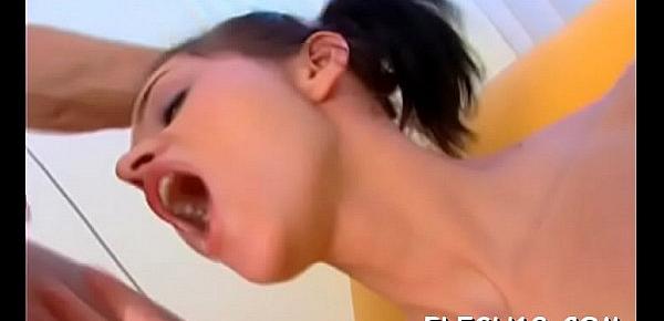  Adorable blondie uses mouth to throat on gia30fbnt knob